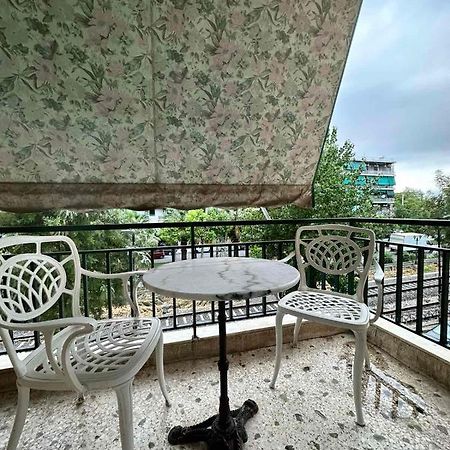 Cozy Apartment At Gazi Square Афіни Екстер'єр фото